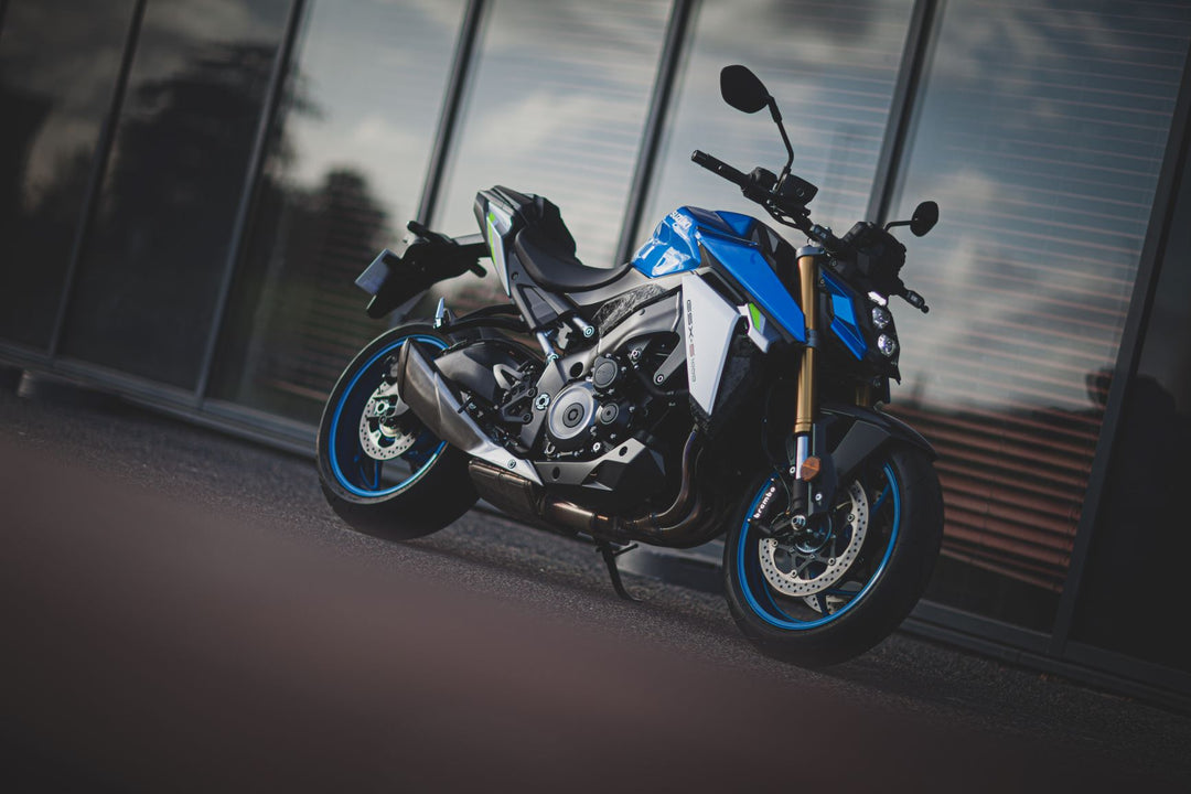 Die neue SUZUKI GSX-S1000 - The Beauty of Naked Aggression - Garage/Velos-Motos Allemann