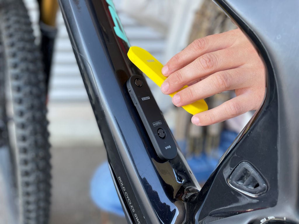Die Vorteile von Knog Scout gegenüber AirTag von Apple - Garage/Velos-Motos Allemann