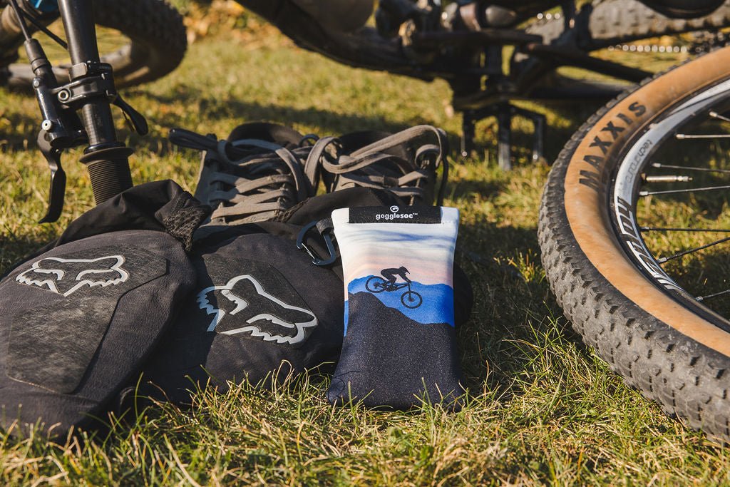 Brillenschutz, Brillenetuis & Brillenpflege - Garage/Velos-Motos Allemann