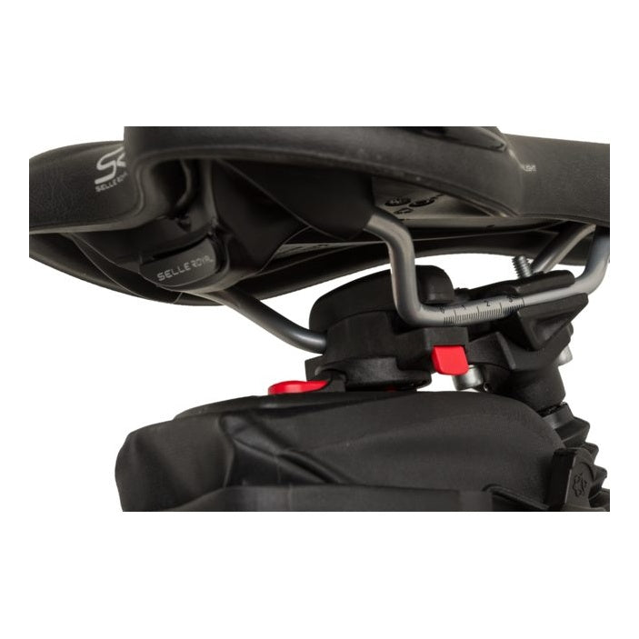 AGU SHELTER Saddlebag Klickfix schwarz