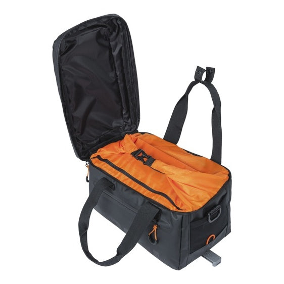 Basil Miles Tarpaulin Gepäckträgertasche MIK schwarz/orange