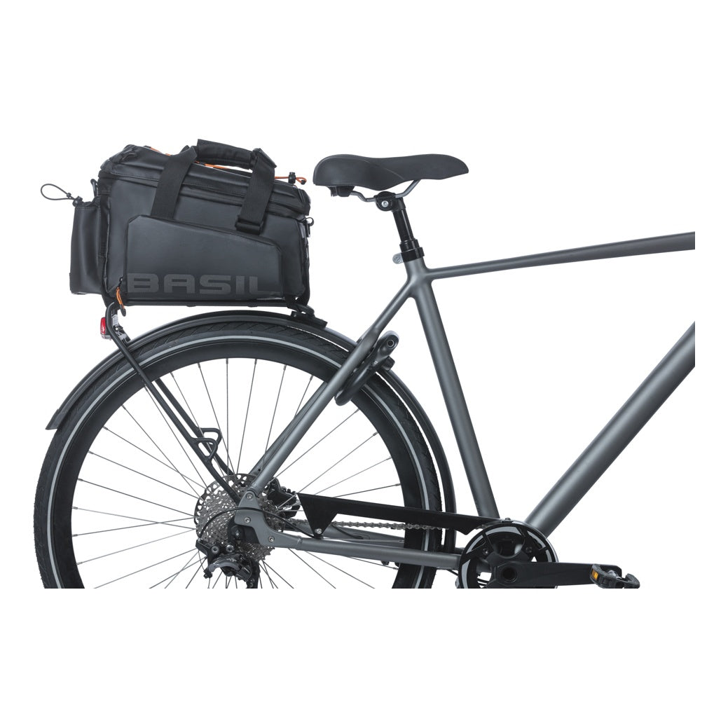 Basil Miles Tarpaulin Gepäckträgertasche XL Pro 9-36L schwarz orange