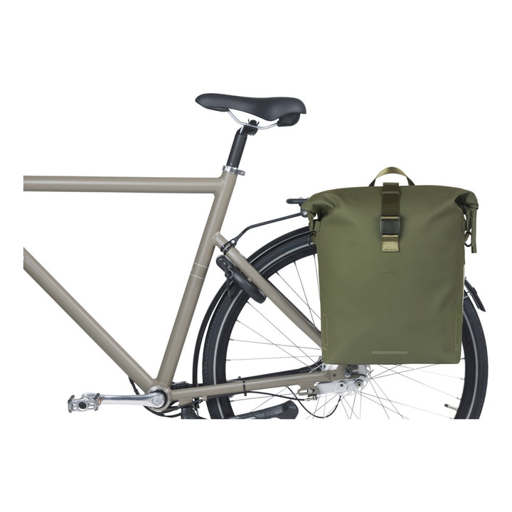 Basil SoHo MIK STUDS Umhängetasche 17L grün