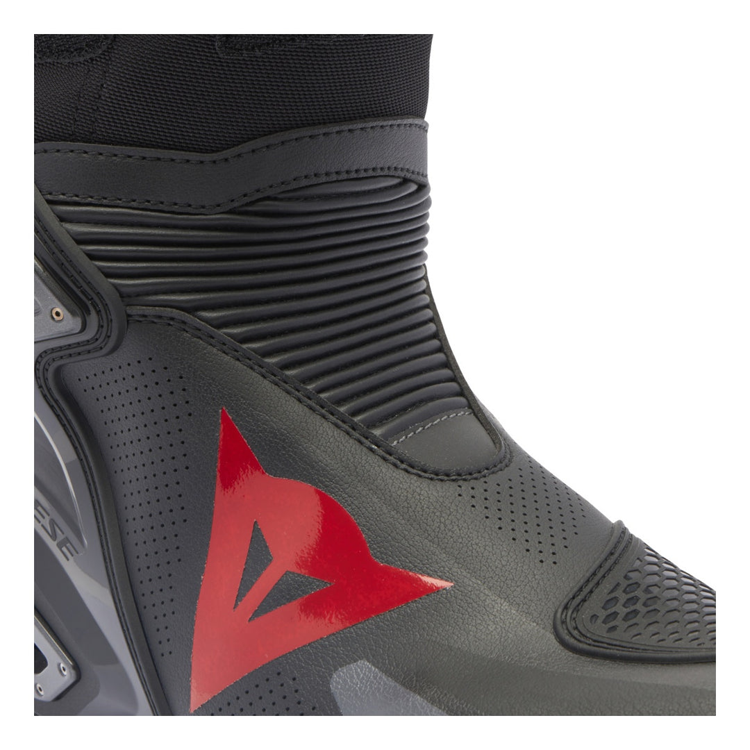 Dainese Stiefel Axial 2 Air schwarz-fluo rot