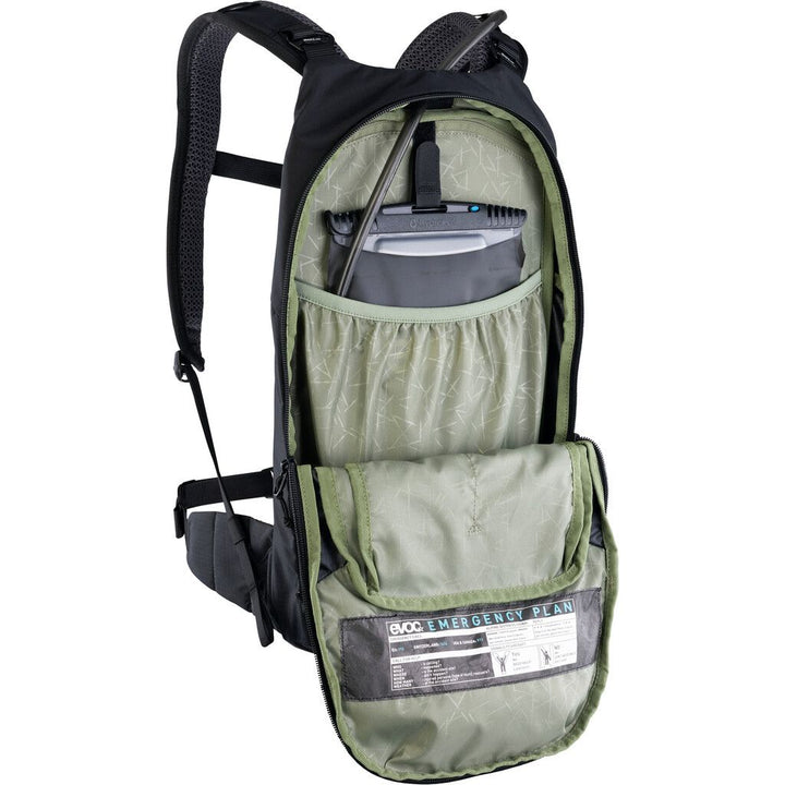 Stage 6L Backpack + 2L Bladder