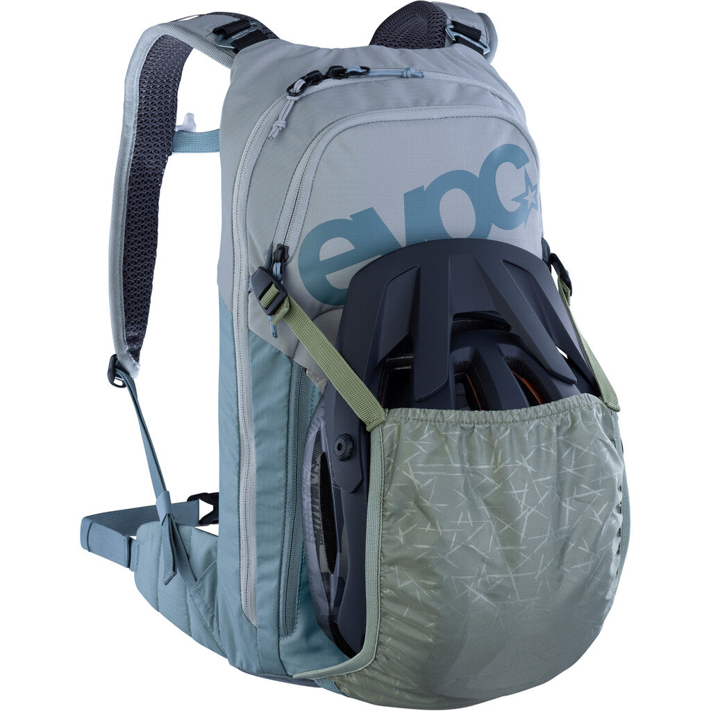 Stage 6L Backpack + 2L Bladder