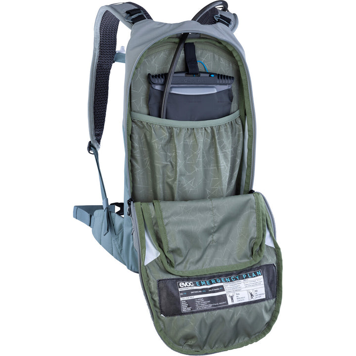 Stage 6L Backpack + 2L Bladder