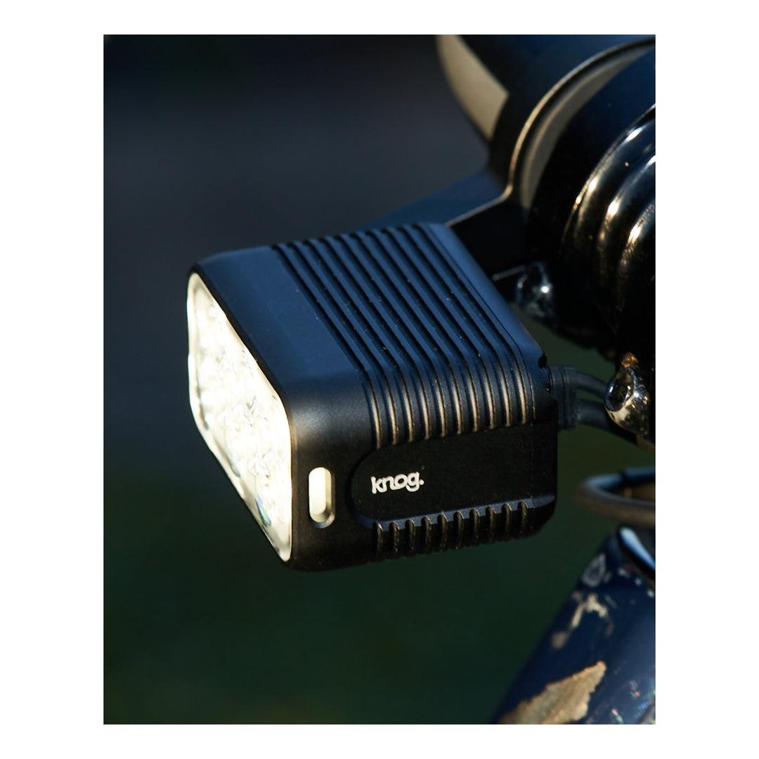 Knog Scheinwerfer Blinder X 2300 mit externem Akku 10&