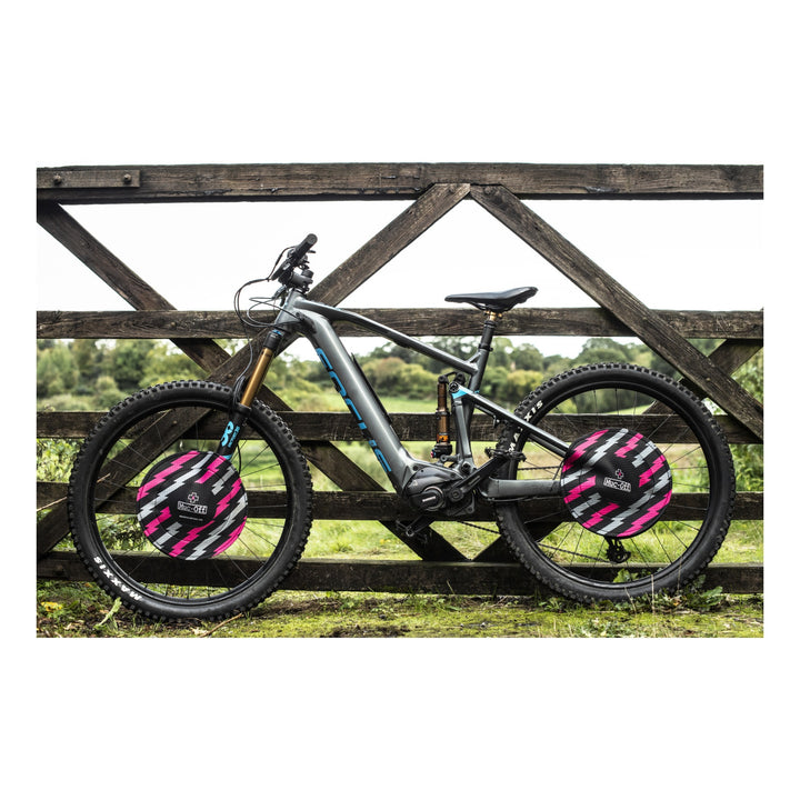 Muc-Off Disc Brake Covers bolt 2 Stk. schwarz-rosa