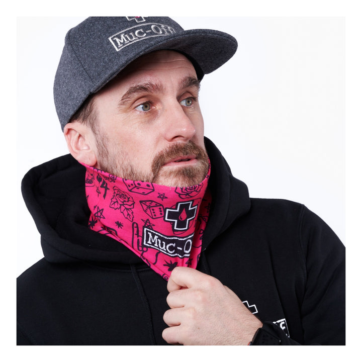 Muc-Off Lightweight Neck Gaiter pink punk pink