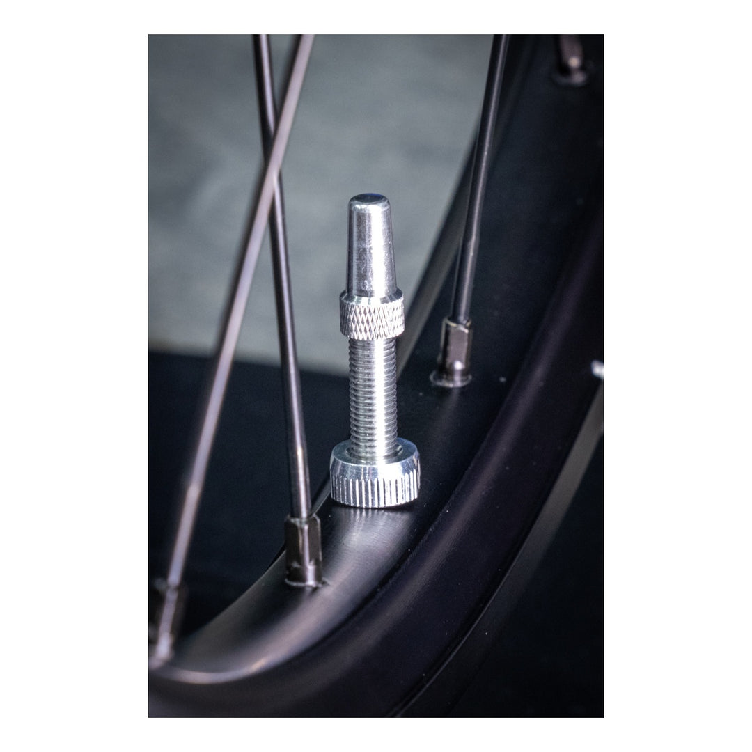 Muc-Off V2 Tubeless Valve Kit silver silber