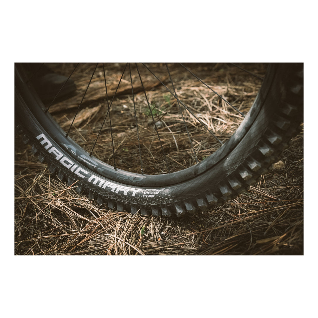 Schwalbe Pneu Magic Mary 27.5x2.40 SuperGravity Addix UltraSoft TL-E black