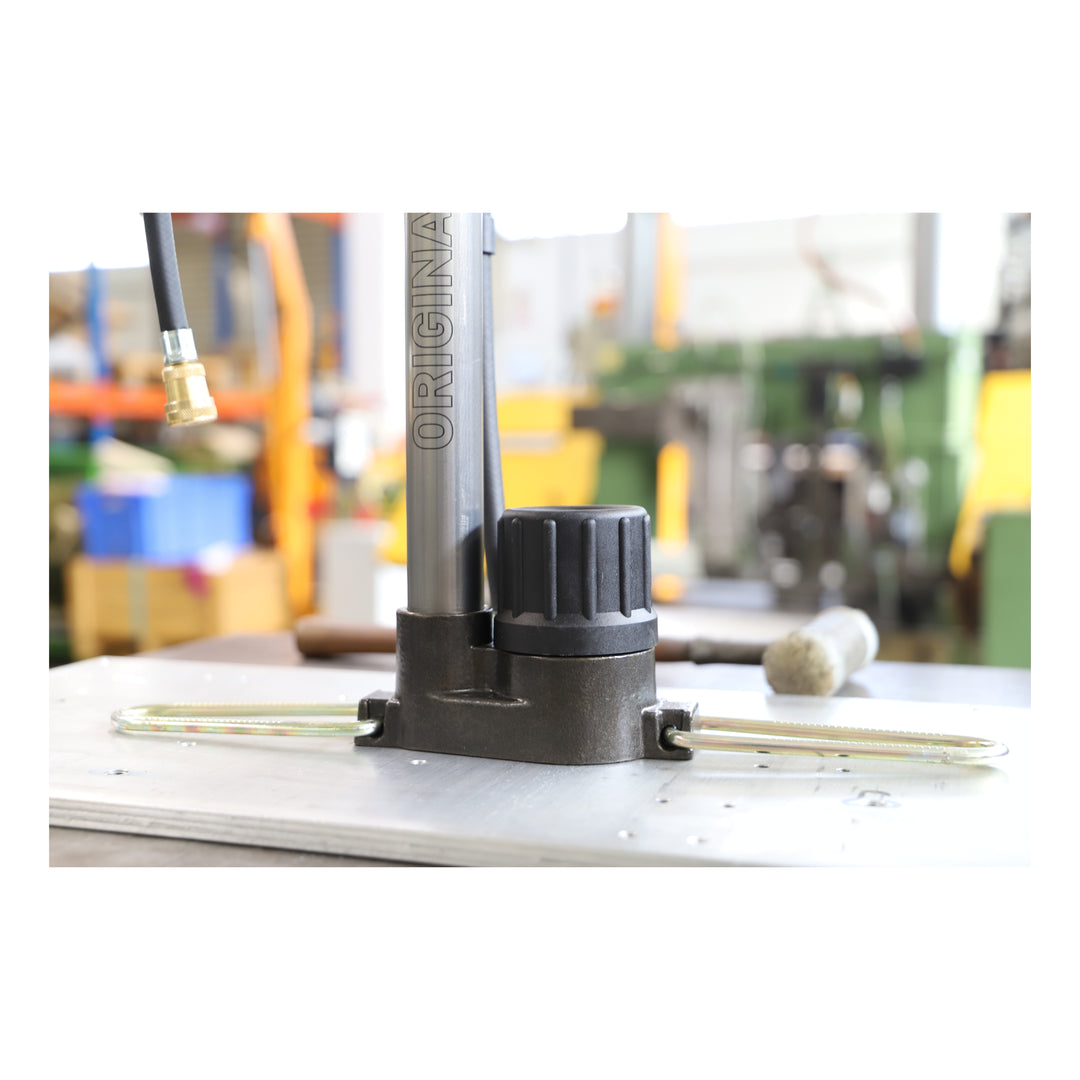SKS Standpumpe Rennkompressor60 LTD mit Messingstecknippel Silber