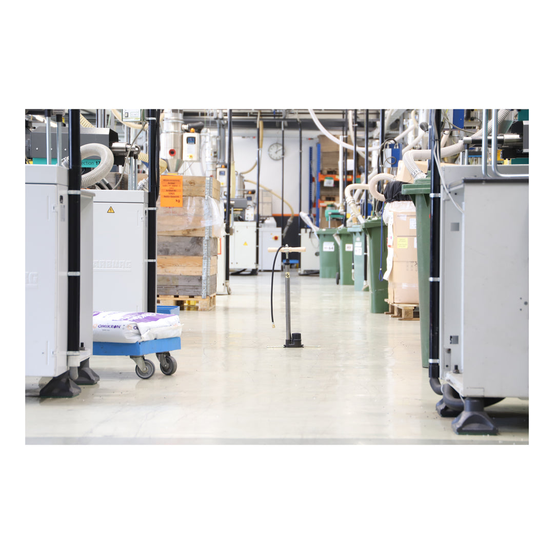 SKS Standpumpe Rennkompressor60 LTD mit Messingstecknippel Silber