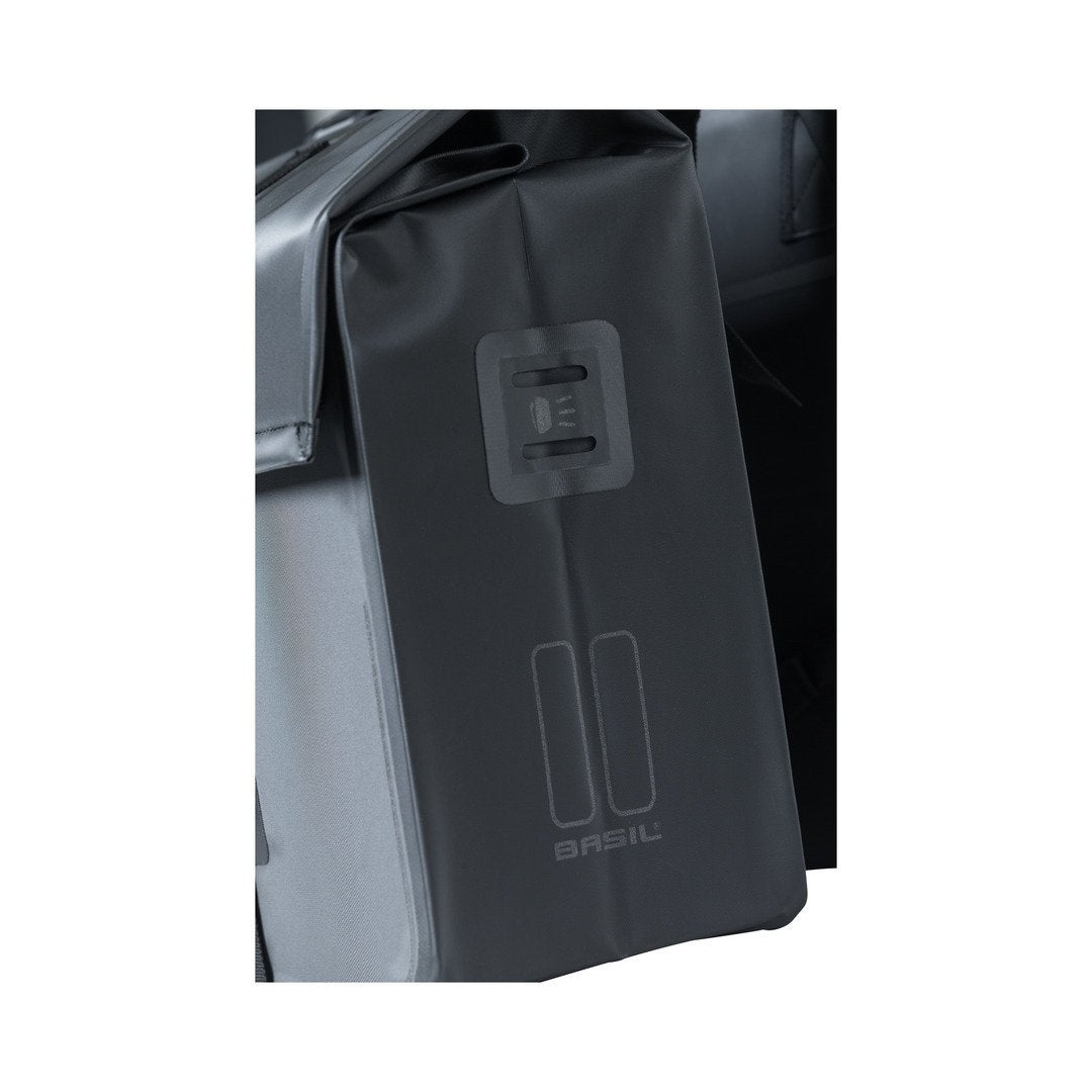 BASIL - Urban Dry Double Bag - Garage/Velos-Motos Allemann